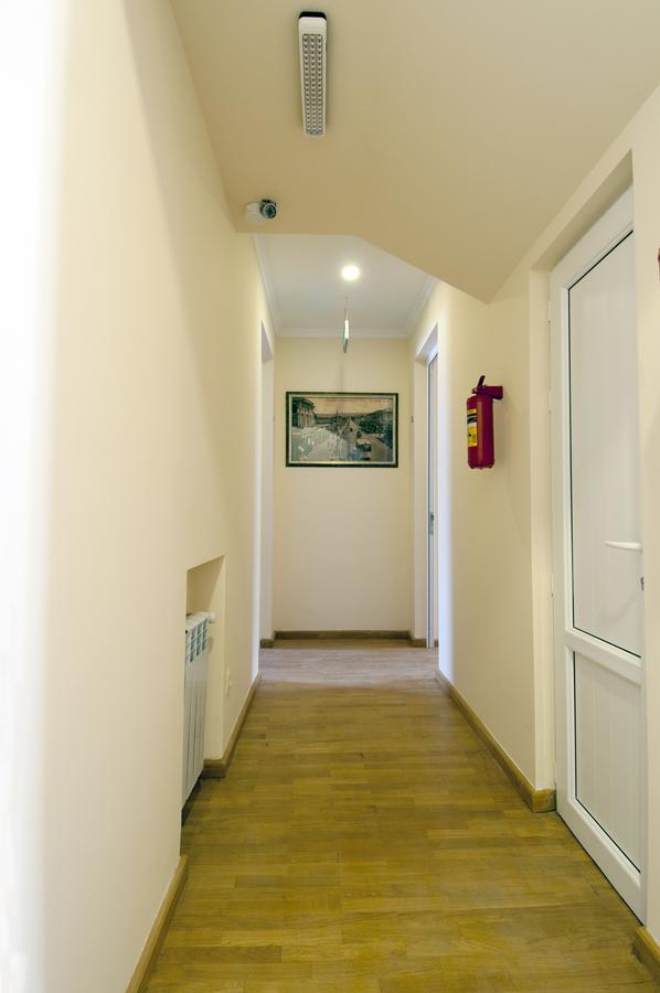 Albert House Hotel And Tours Yerevan Bagian luar foto